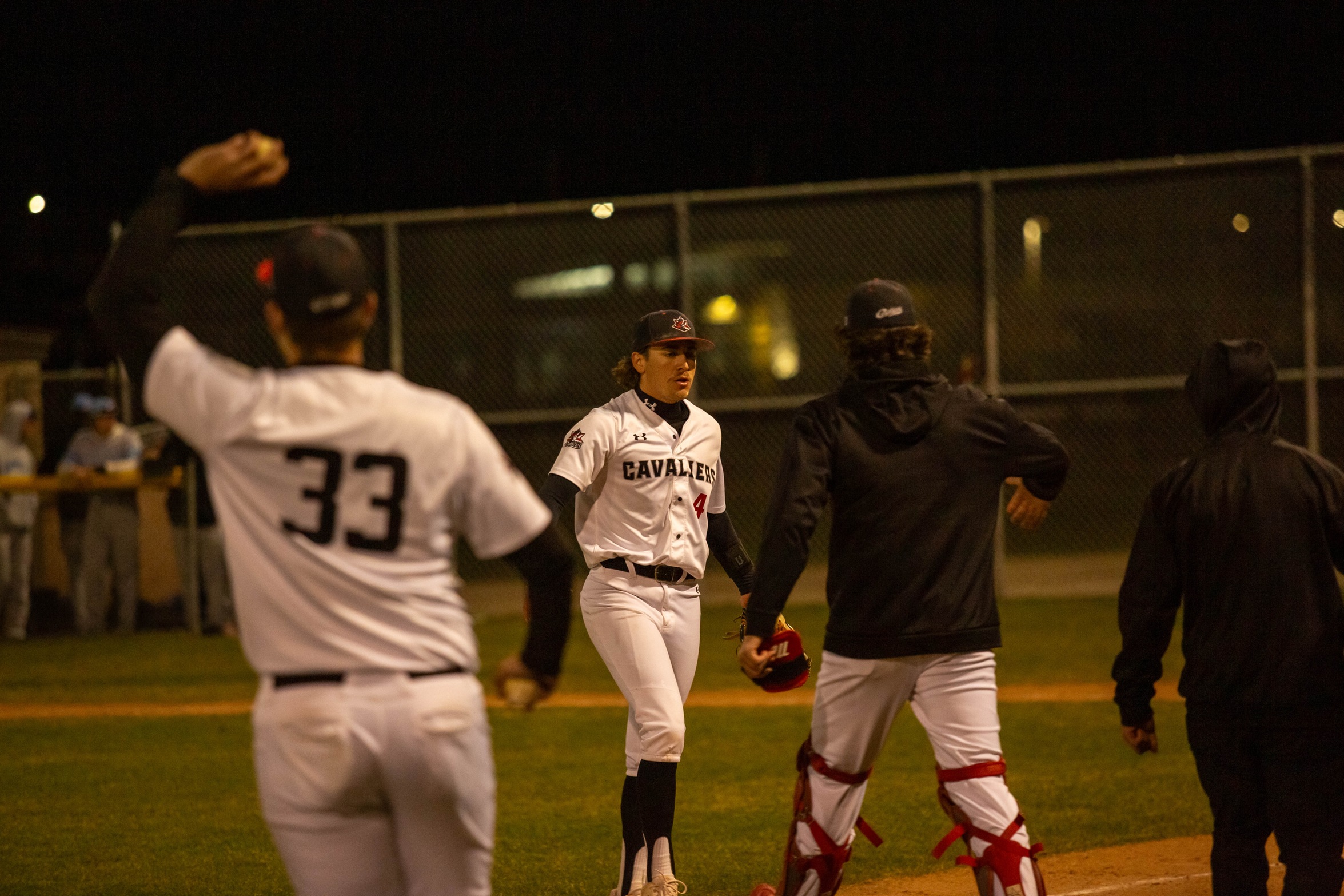 Cavaliers finish 1-1 in games at home against Minnesota West